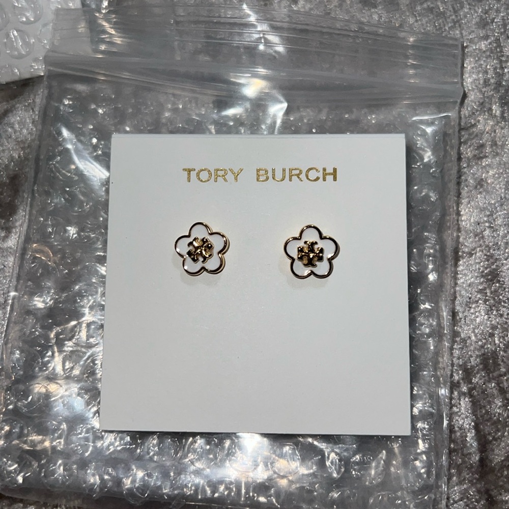 Tory Burch Kira enamel flower stud